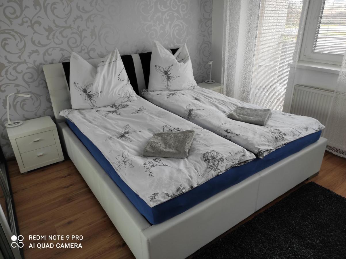 Apartman Mb Poprad Buitenkant foto