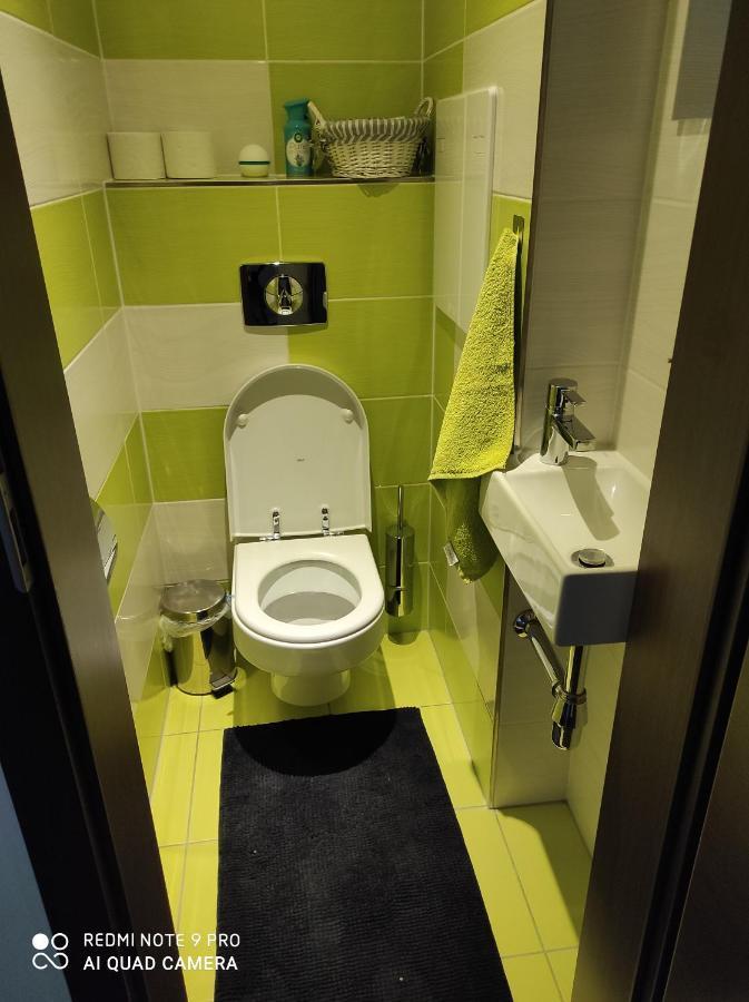 Apartman Mb Poprad Buitenkant foto